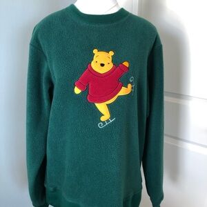 Vintage Classic Winnie the Pooh Fleece Crewneck Sweatshirt. Oversized.Small